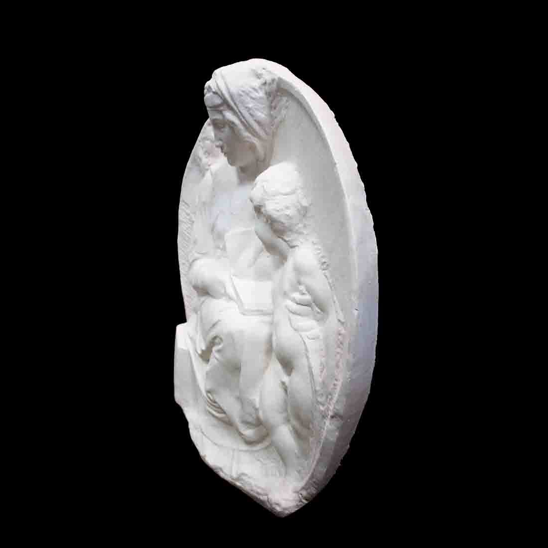 gipsovaja-figura-barelef-tondo-pitti-mikelandzhelo-1